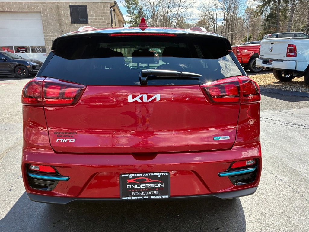 Used 2022 Kia Niro EX w/ Cold Weather Package image 6