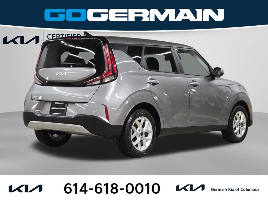 Certified 2025 Kia Soul LX image 9