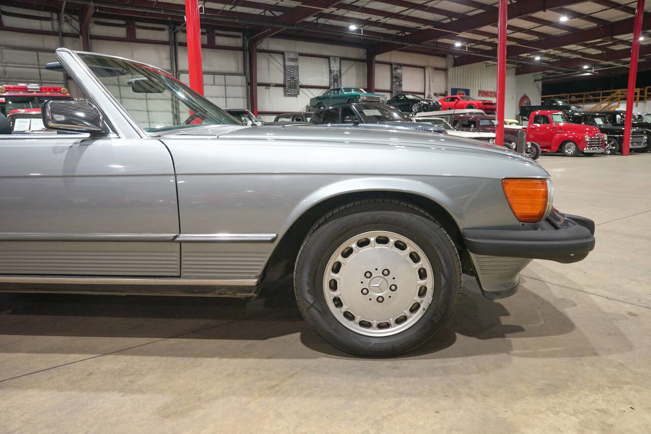 Used 1989 Mercedes-Benz 560 SL image 11