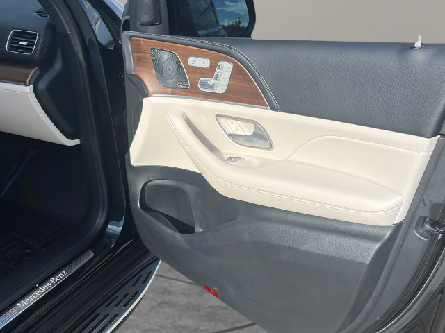 Used 2023 Mercedes-Benz GLS 450 4MATIC image 23