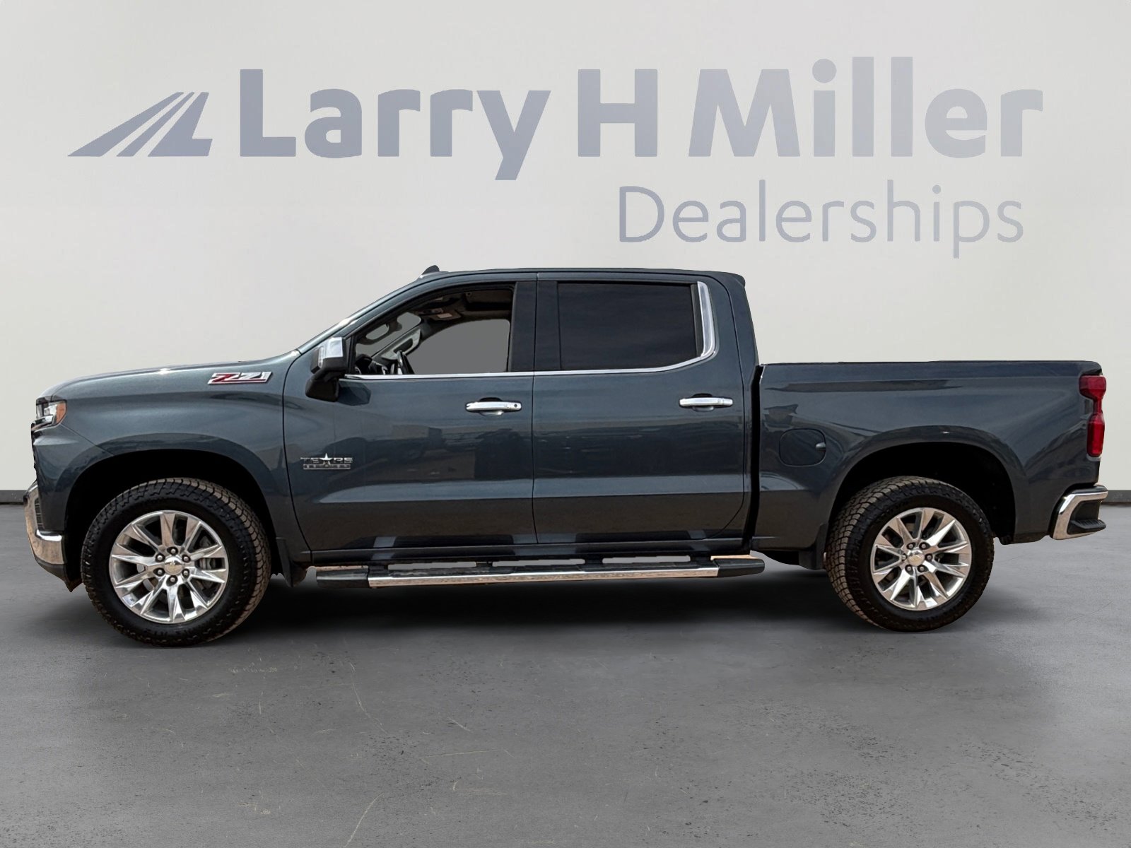 Used 2019 Chevrolet Silverado 1500 LTZ w/ LTZ Texas Edition AWD/4WD image 2