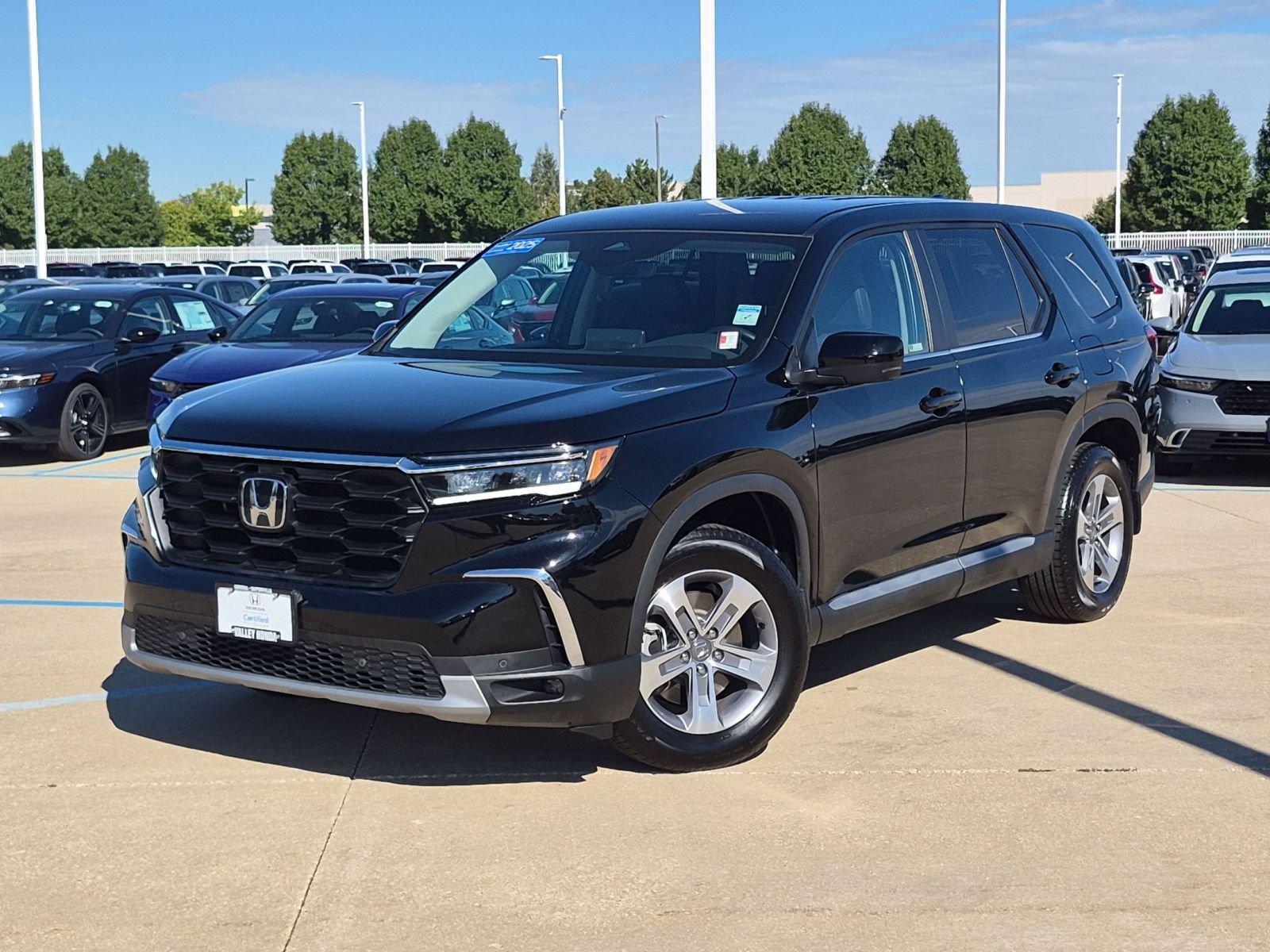 Certified 2025 Honda Pilot EX-L image 2