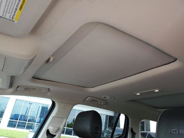 Used 2021 GMC Acadia Denali w/ Denali Technology Package image 75