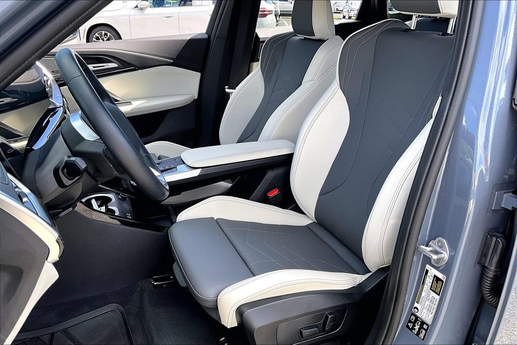 Certified 2026 BMW X1 xDrive28i w/ Technology Package AWD/4WD image 18