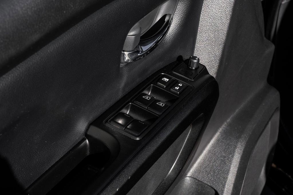 Used 2023 Nissan Titan PRO-4X w/ Off Road Protection Package image 44