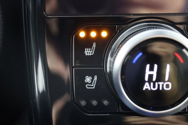 Used 2024 Toyota Highlander Platinum image 15