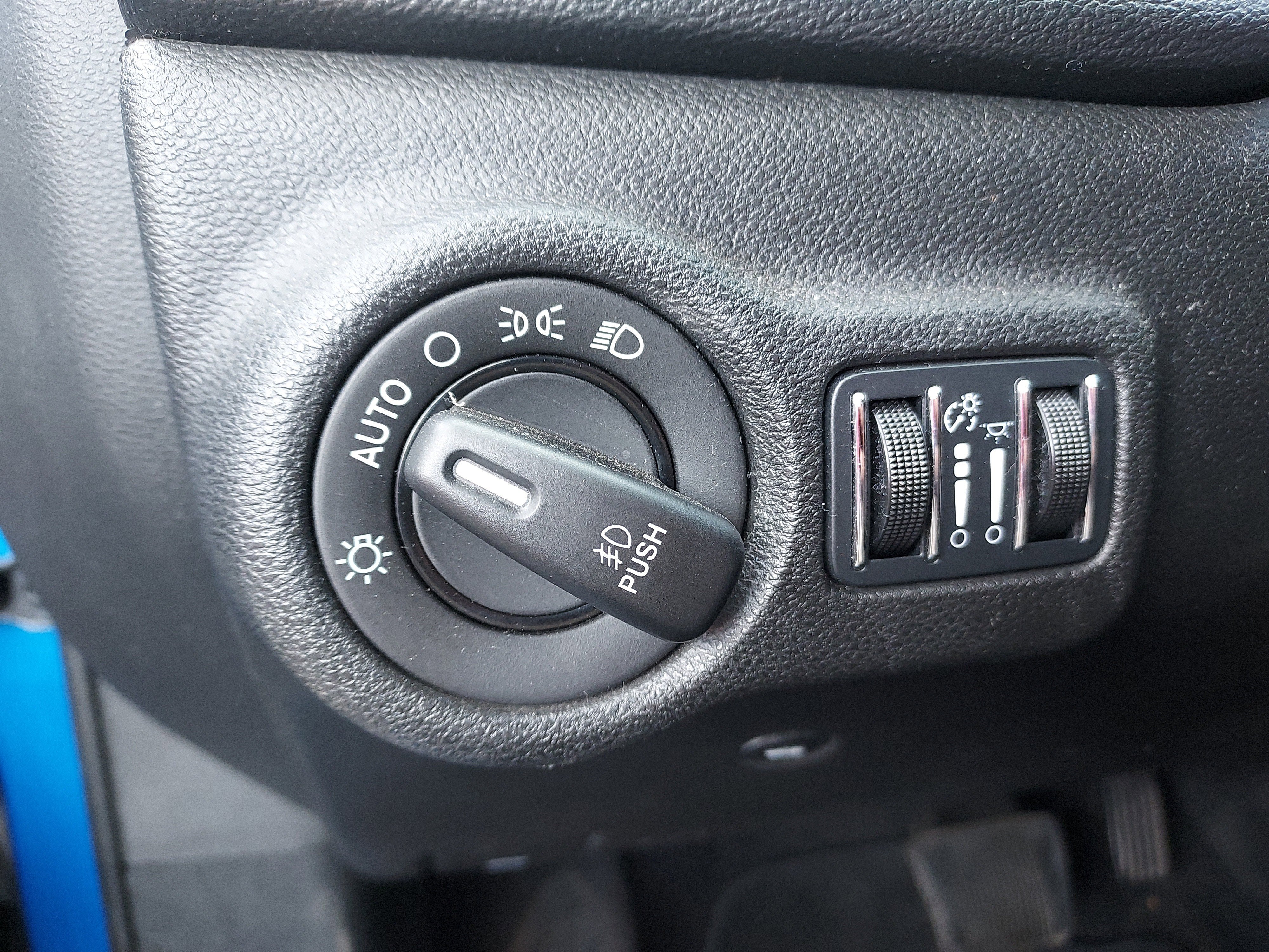 Used 2015 Dodge Dart GT w/ Sun/Sound Group image 22