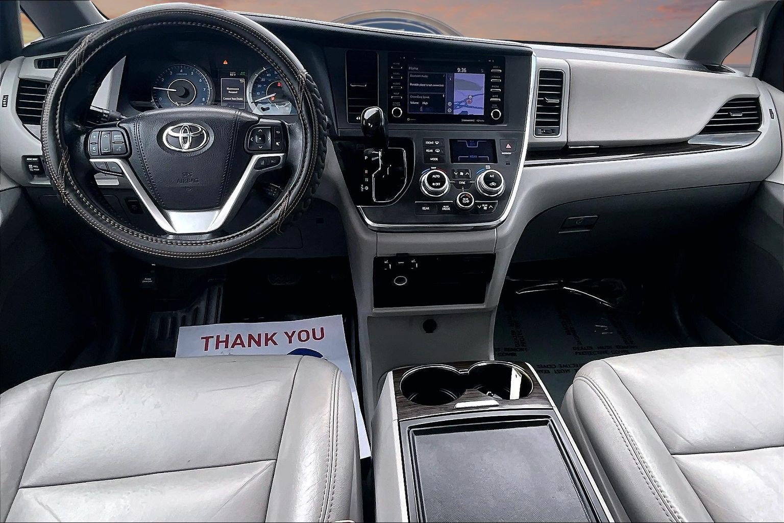 Used 2018 Toyota Sienna XLE w/ XLE Navigation Package FWD image 14