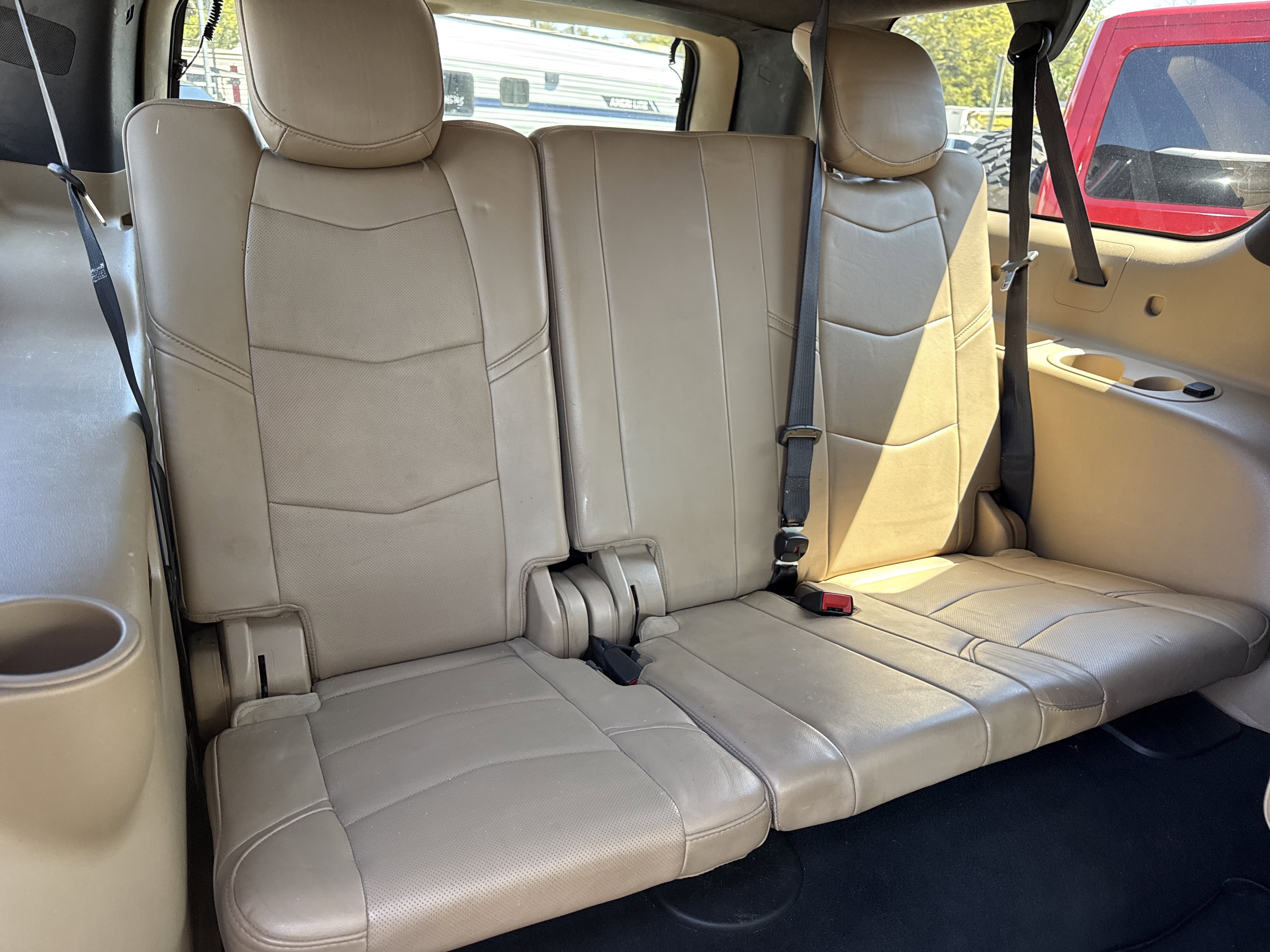 Used 2018 Cadillac Escalade ESV Platinum image 23