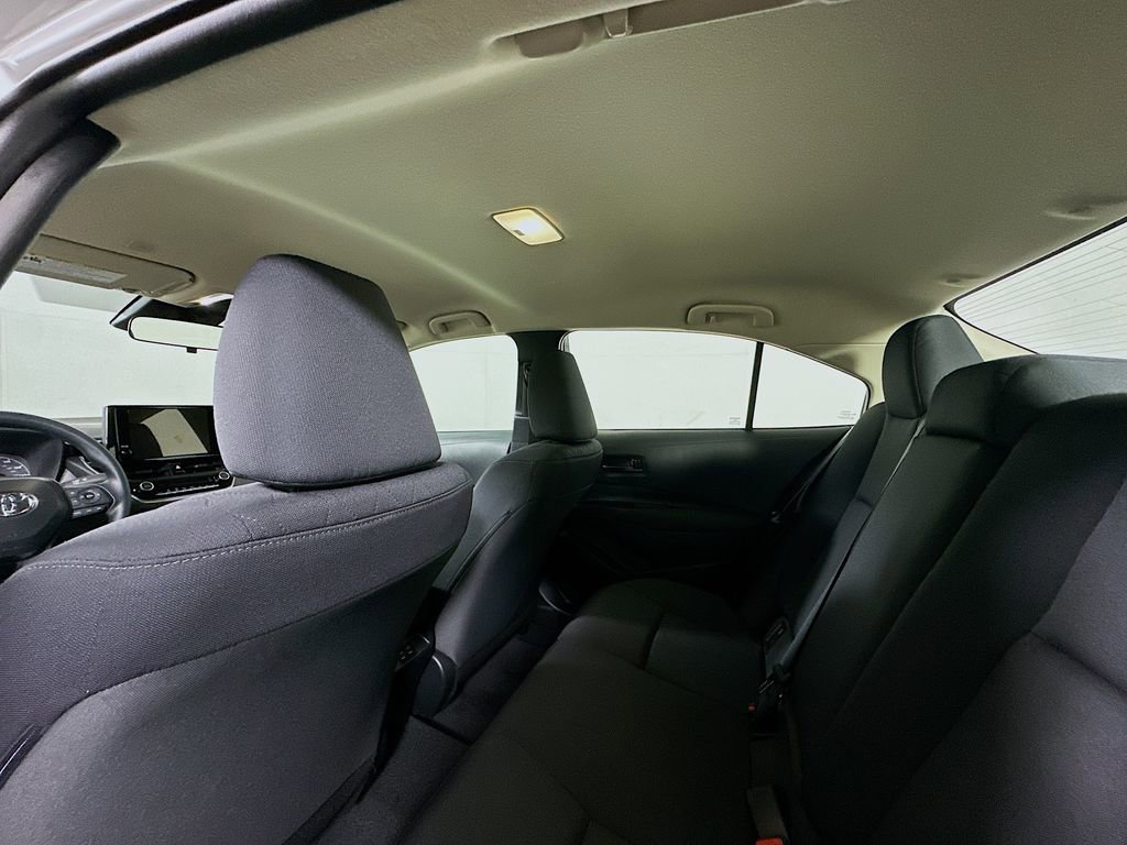 Used 2025 Toyota Corolla LE image 13