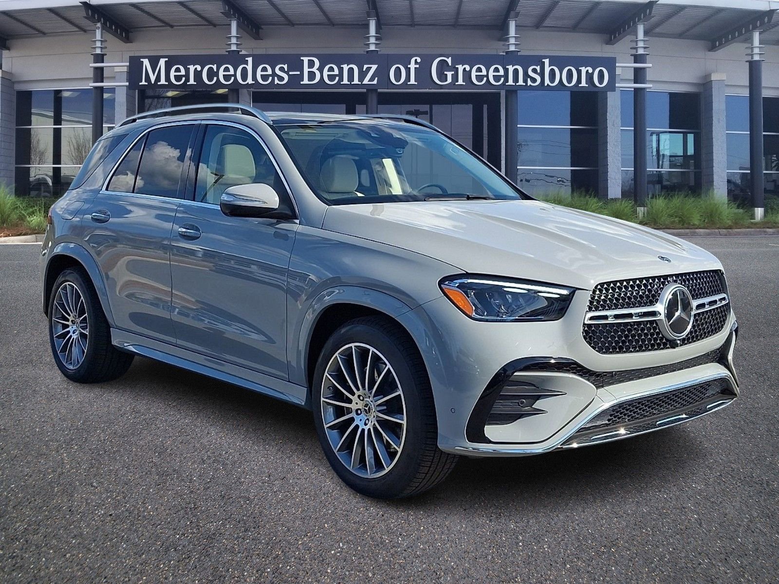 New 2026 Mercedes-Benz GLE 450 4MATIC image 2
