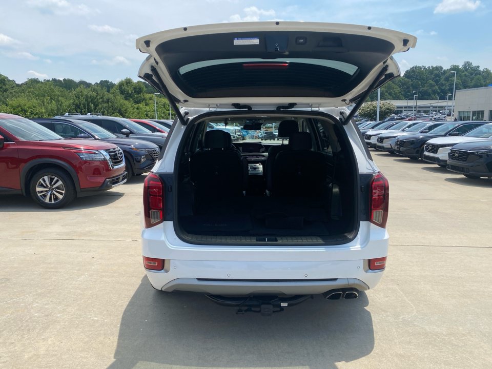 Used 2022 Hyundai Palisade Limited FWD image 18