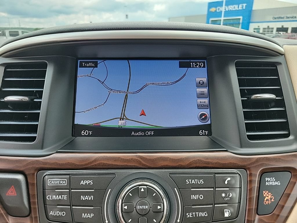 Used 2018 Nissan Pathfinder Platinum AWD/4WD image 24