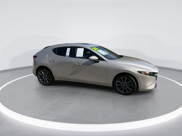 Used 2024 MAZDA MAZDA3 s FWD image 9