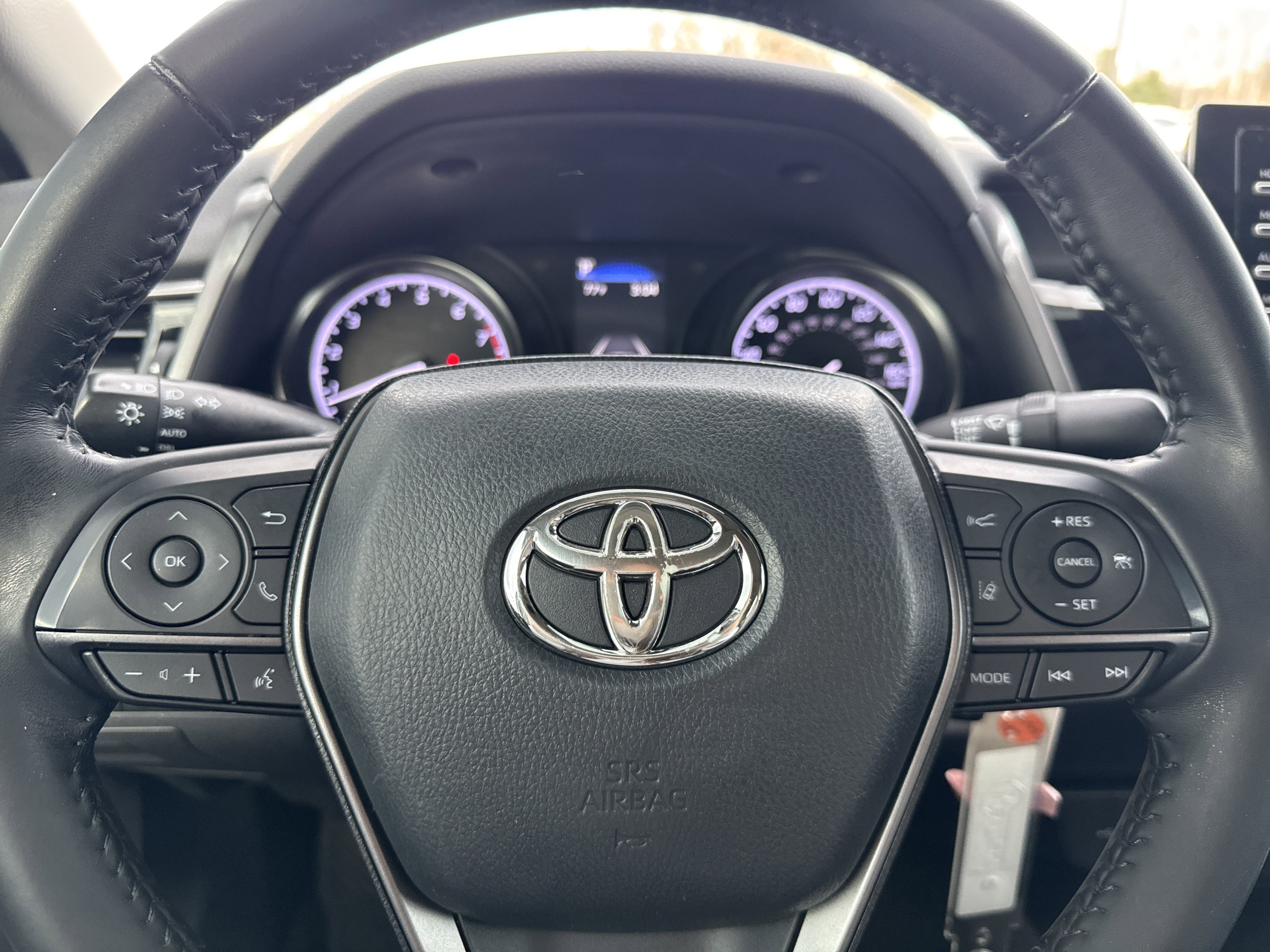 Used 2021 Toyota Camry SE image 10