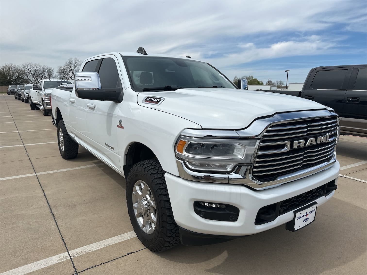 Used 2024 RAM 2500 Laramie AWD/4WD image 46