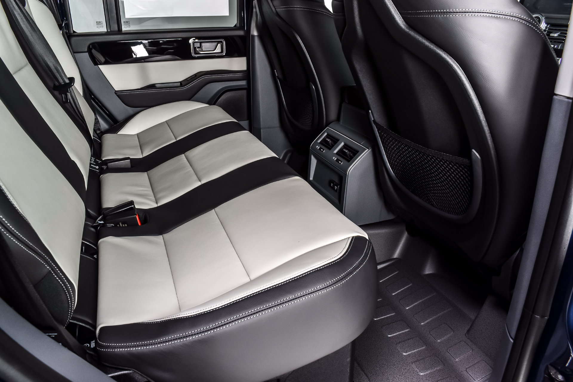 New 2026 INEOS Grenadier Station Wagon AWD/4WD image 19