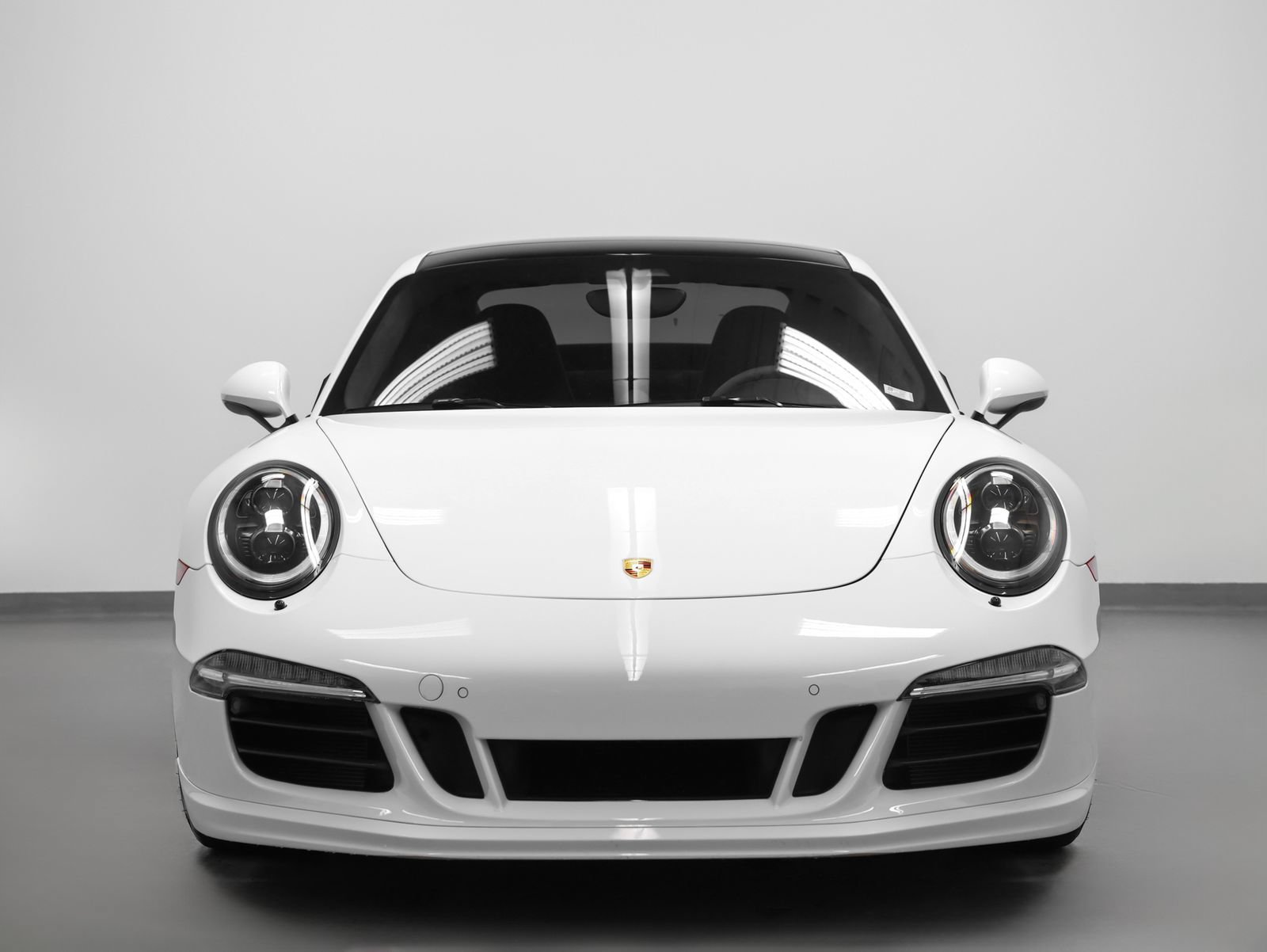 Certified 2016 Porsche 911 Carrera GTS RWD image 8