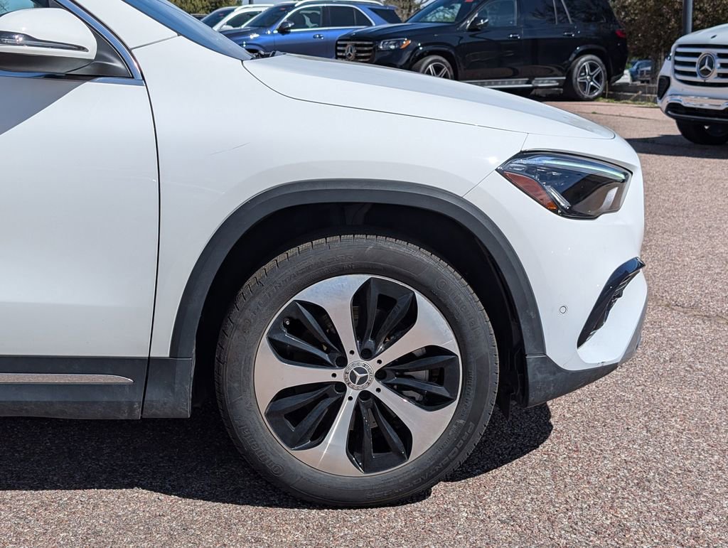 Used 2025 Mercedes-Benz GLA 250 4MATIC image 9