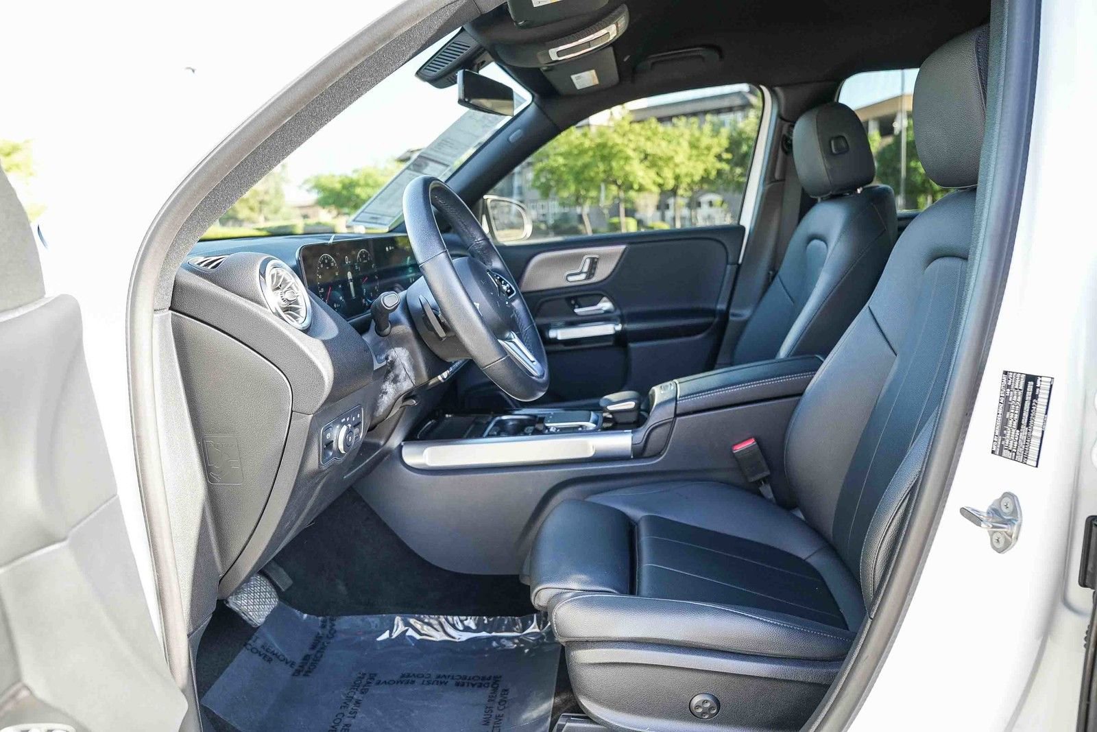 Used 2022 Mercedes-Benz GLB 250 image 18
