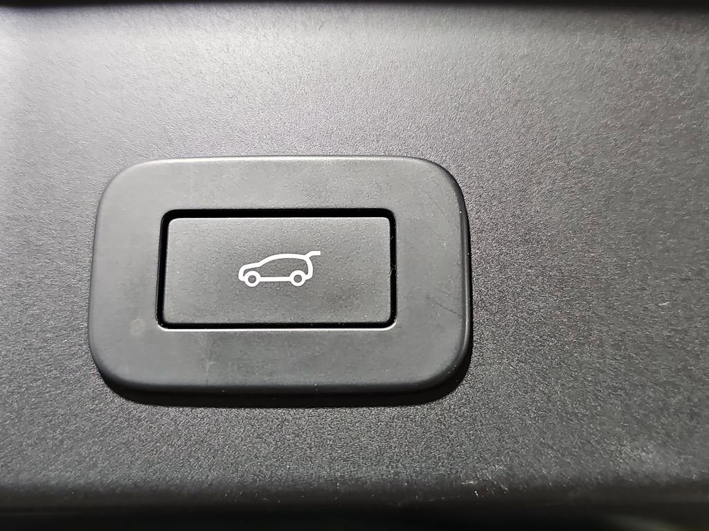 Used 2023 Land Rover Range Rover Evoque S AWD/4WD image 16