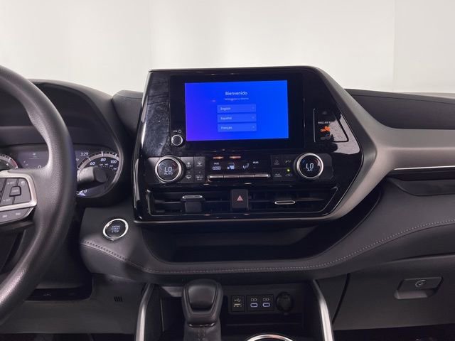 Used 2023 Toyota Highlander L image 25