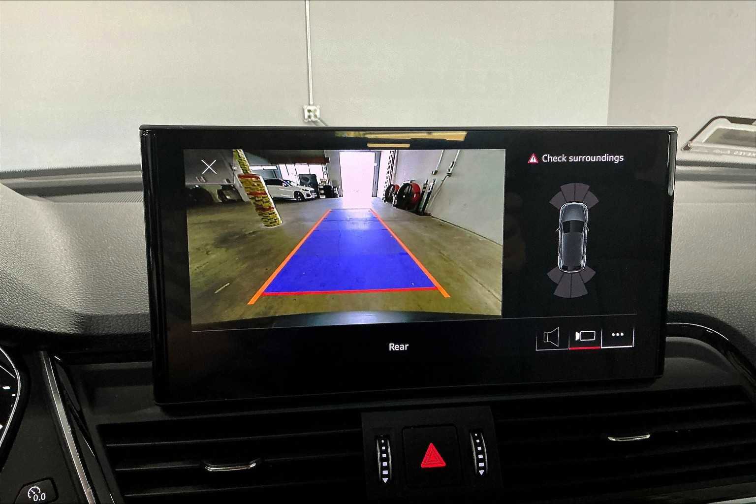 Used 2023 Audi Q5 2.0T Premium w/ Convenience Package image 23