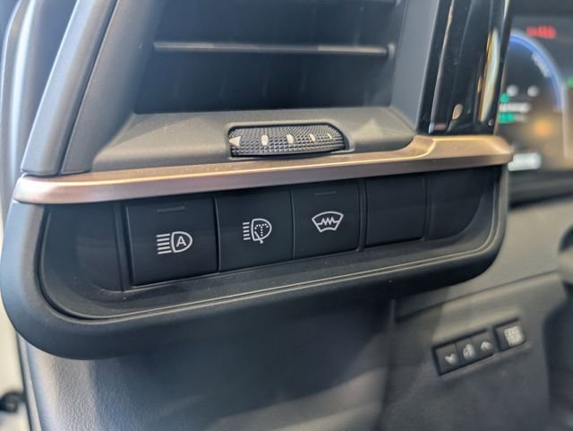 New 2025 Toyota Crown Signia w/ Advanced Technology Package image 17