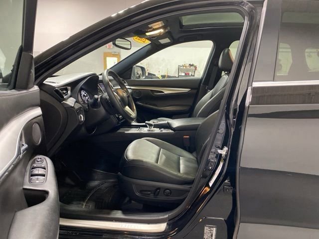 Used 2021 INFINITI QX50 Luxe w/ Appearance Package image 11
