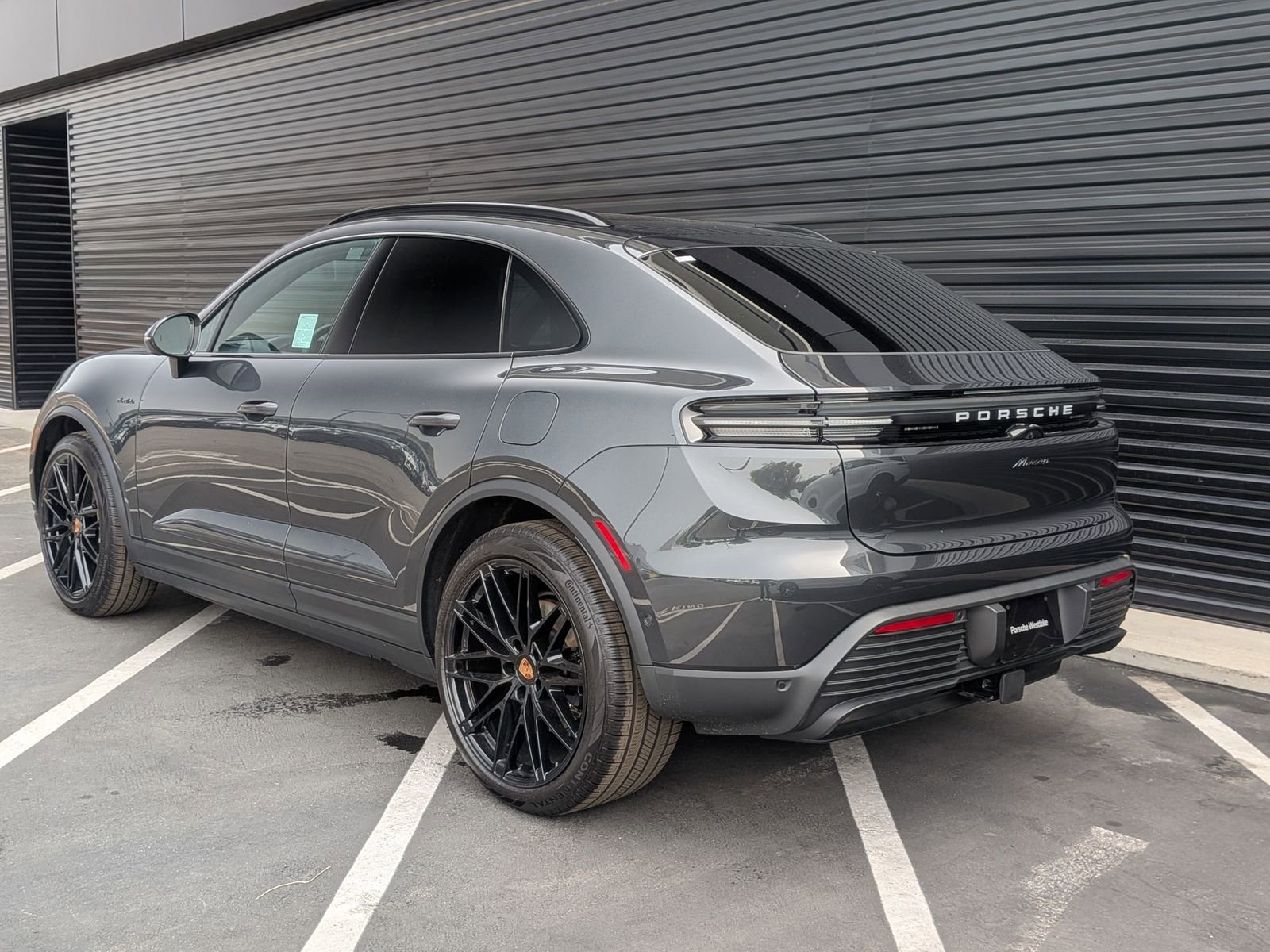 Used 2026 Porsche Macan Electric image 28