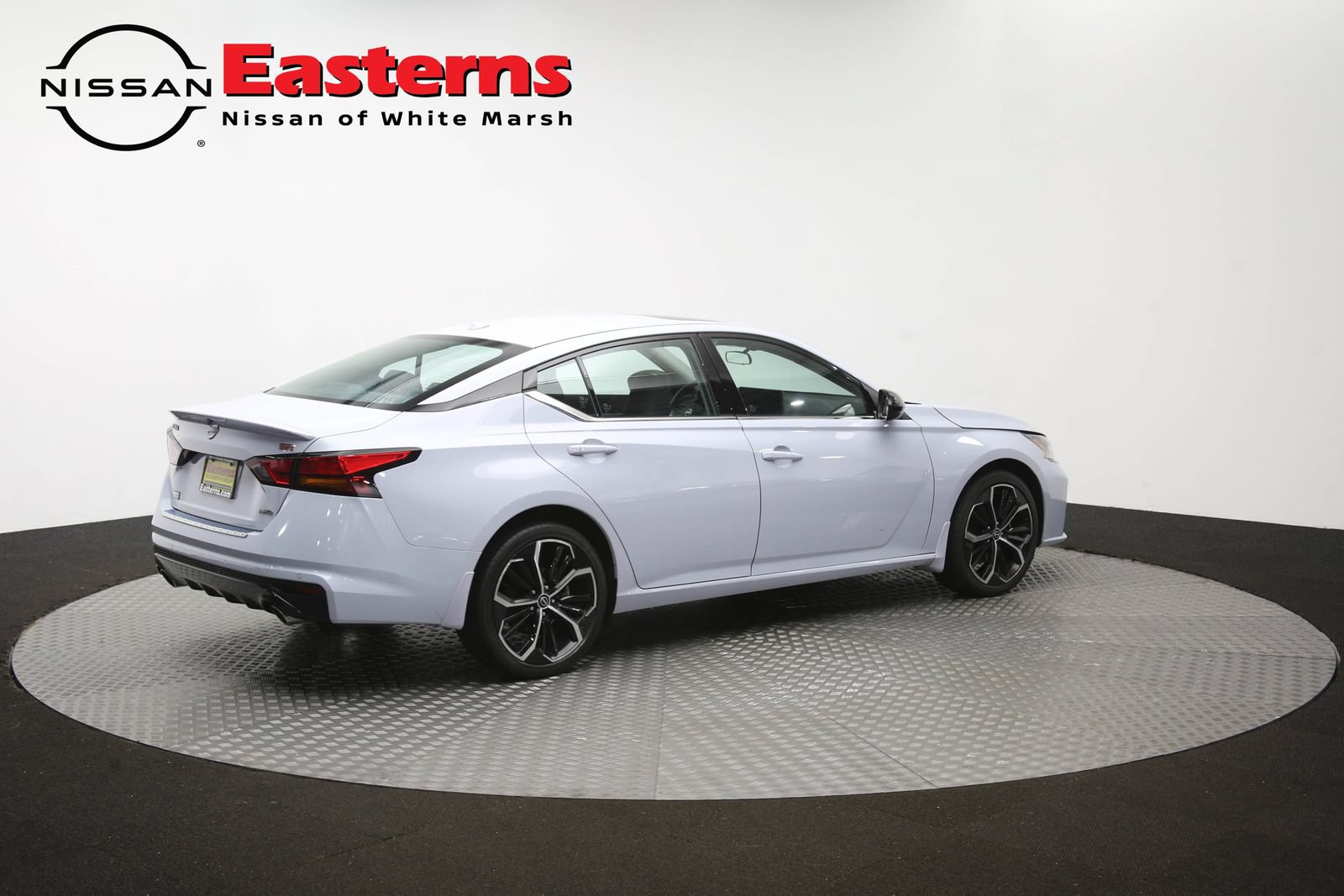 Used 2023 Nissan Altima 2.5 SR AWD/4WD image 40