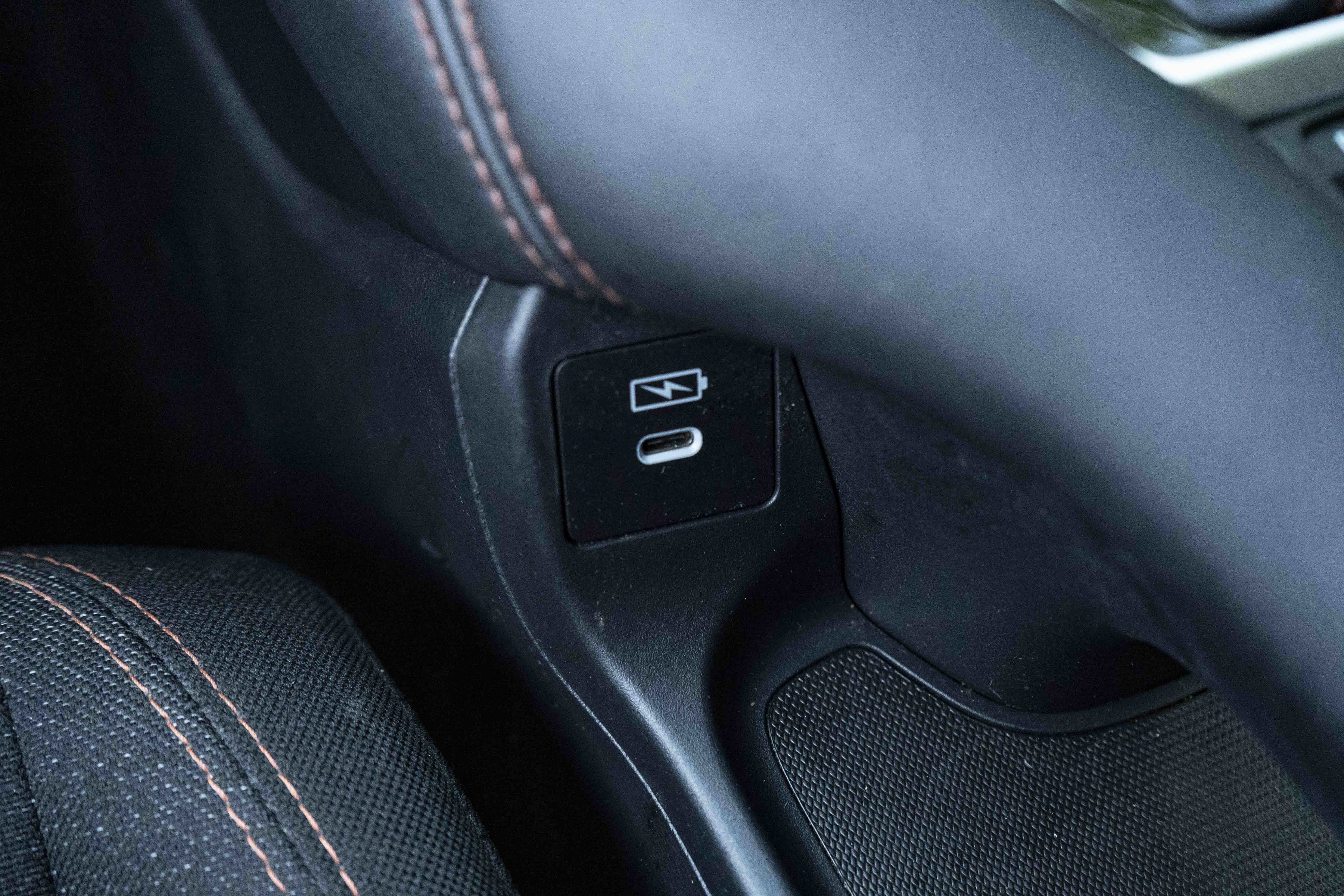 Certified 2025 Honda HR-V Sport image 30