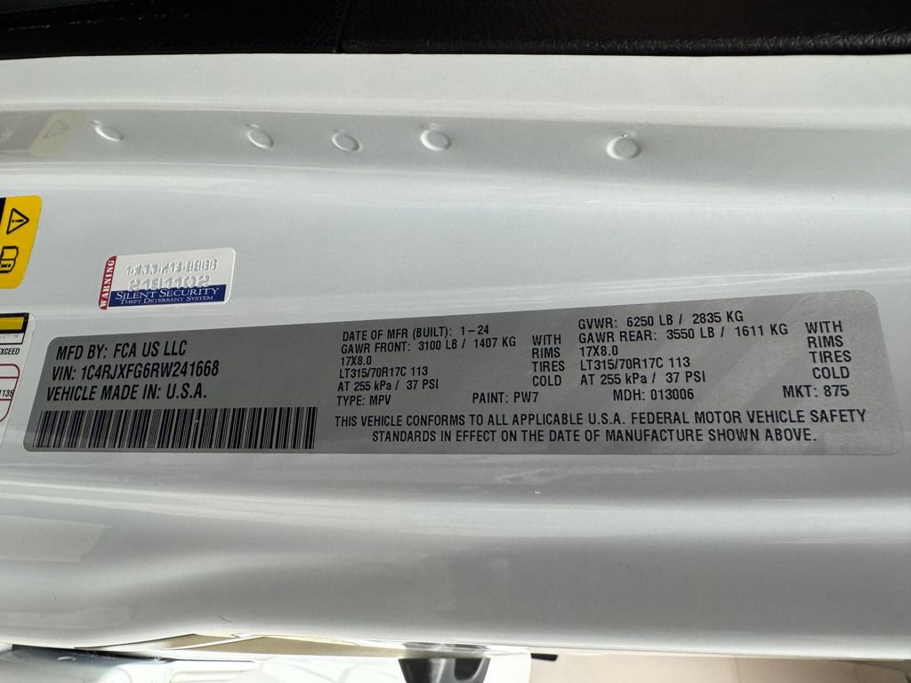 Used 2024 Jeep Wrangler Unlimited Rubicon image 31