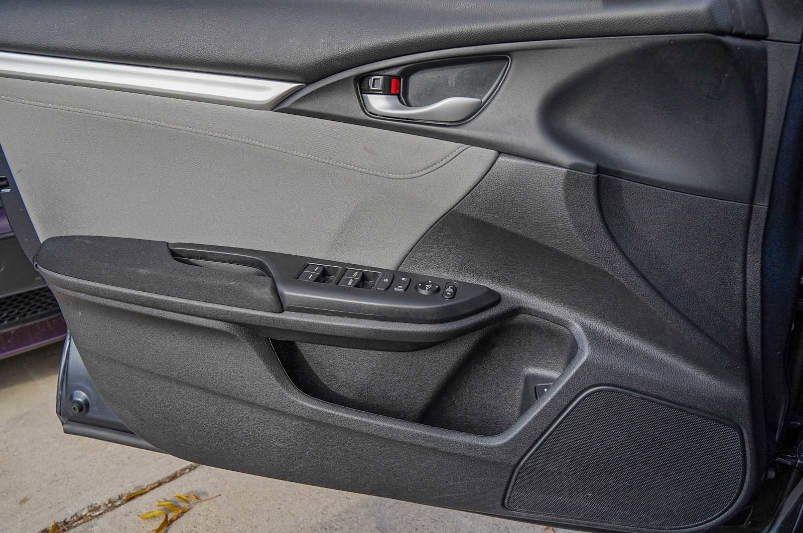 Used 2020 Honda Civic EX image 22