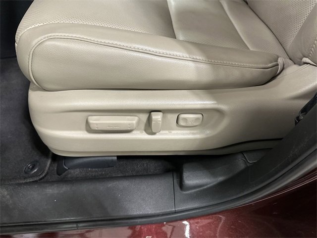 Used 2022 Honda Pilot Elite image 16