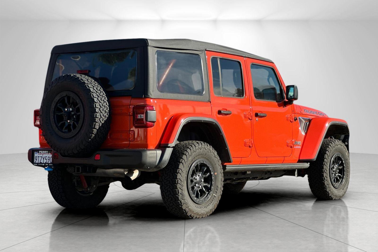 Used 2023 Jeep Wrangler Unlimited Rubicon 4xe image 3