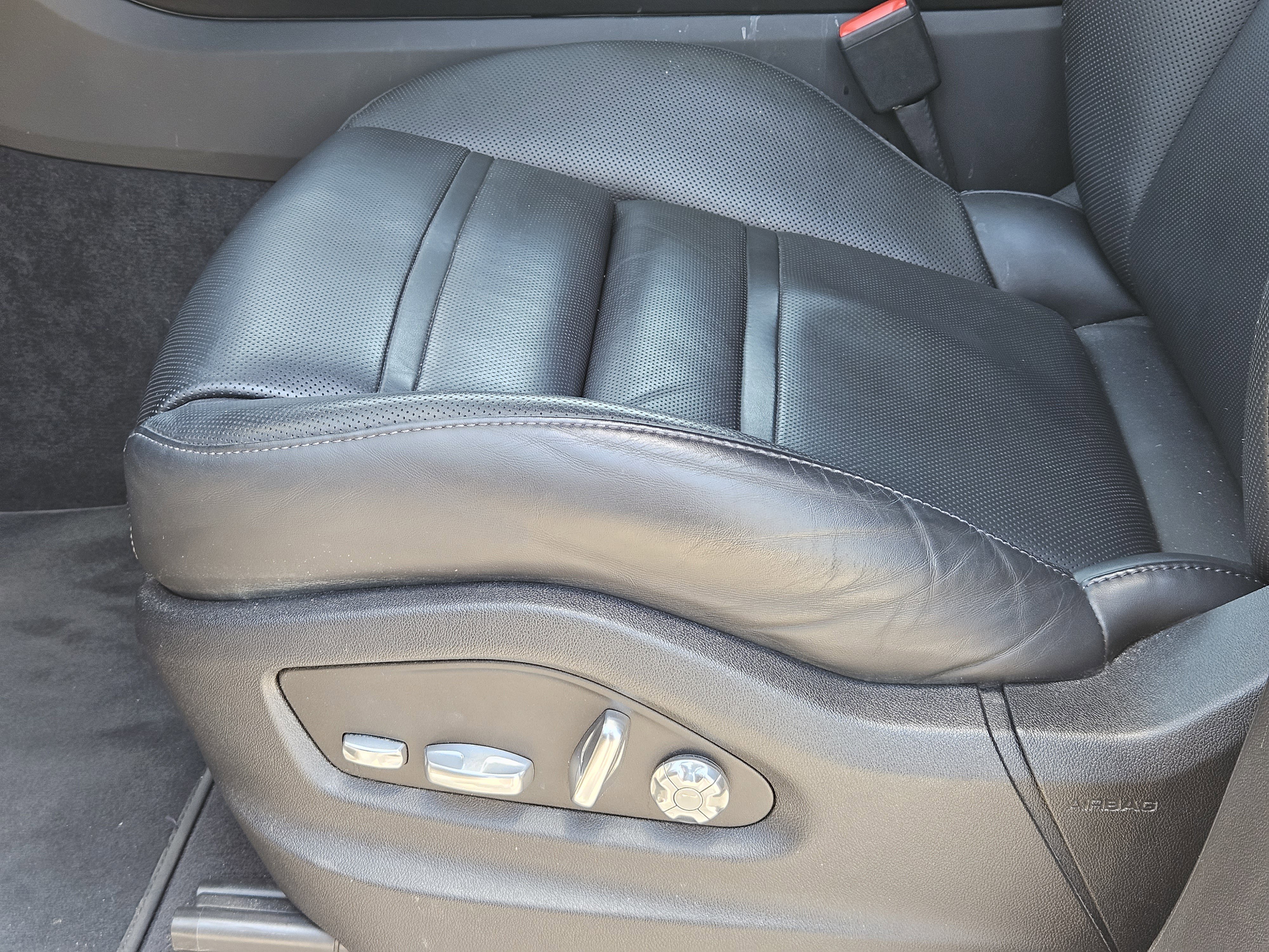 Certified 2021 Porsche Cayenne GTS AWD/4WD image 23