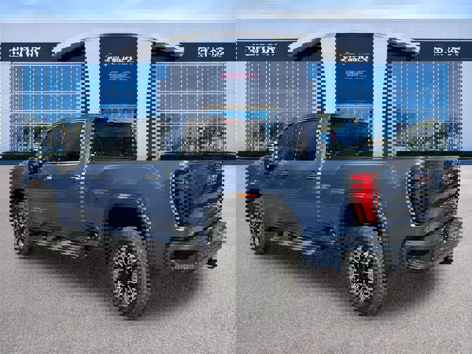 New 2026 GMC Sierra 2500 Denali w/ Denali Reserve Package image 6