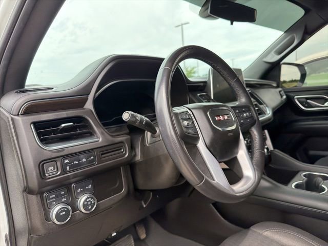 Used 2022 GMC Yukon SLE AWD/4WD image 12