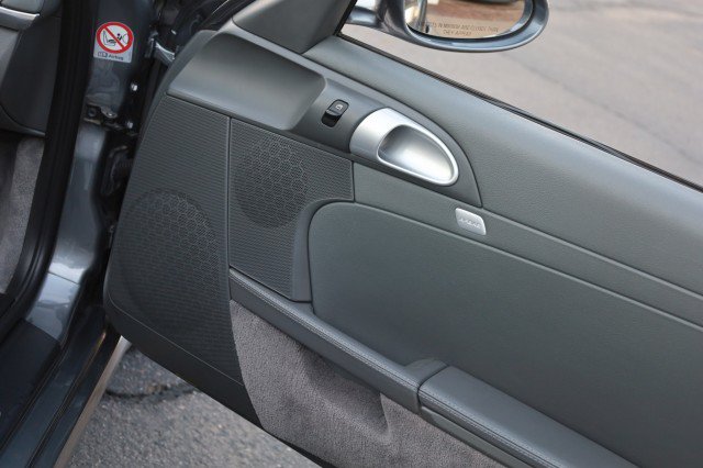 Used 2006 Porsche Boxster S RWD image 40