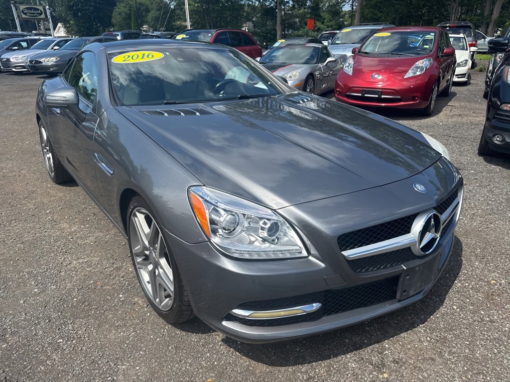Used 2016 Mercedes-Benz SLK 300 image 5