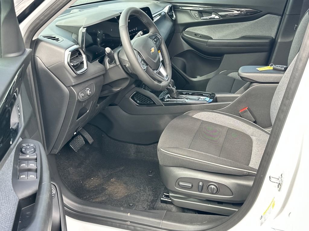 New 2026 Chevrolet TrailBlazer LT w/ Convenience Package AWD/4WD image 10