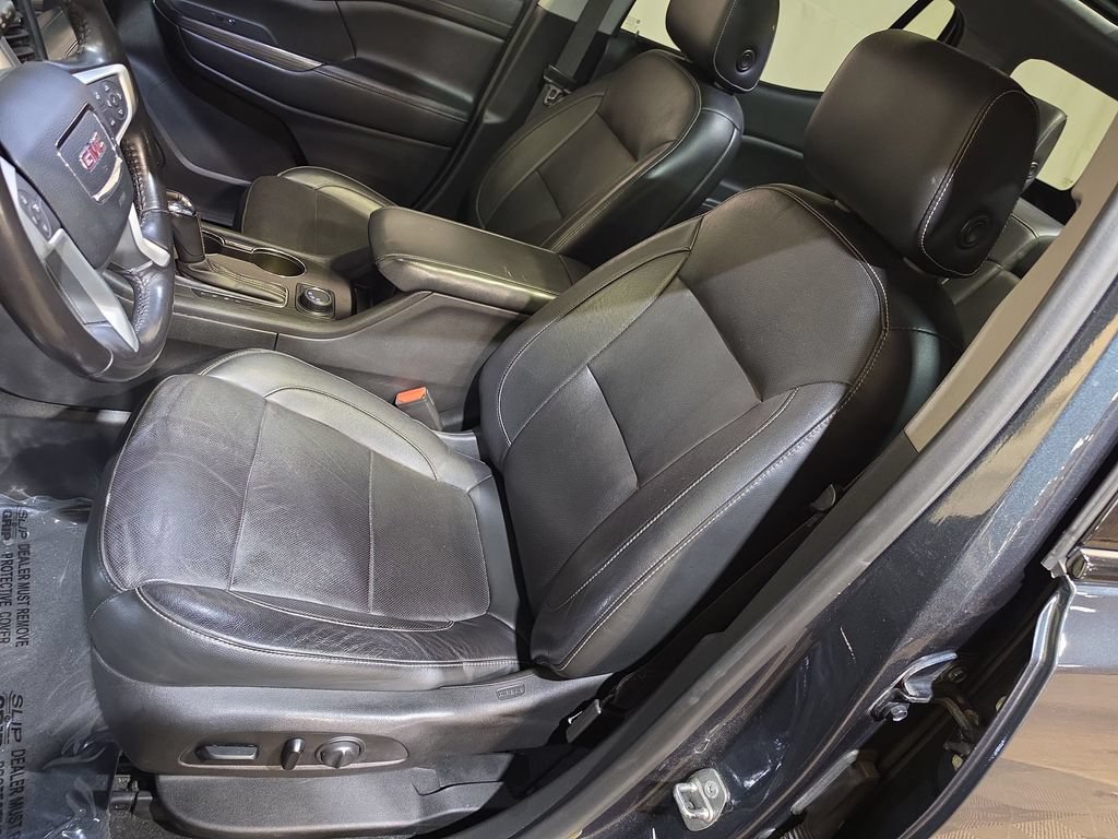 Used 2019 GMC Acadia SLT w/ Black Edition FWD image 13
