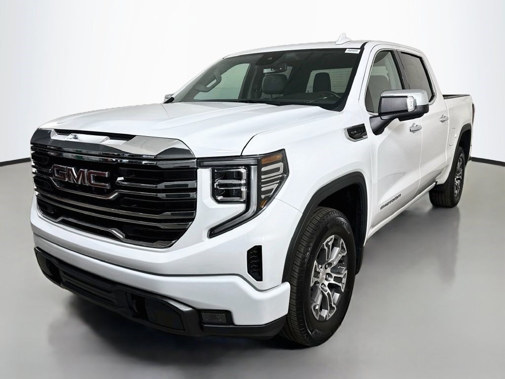 Used 2026 GMC Sierra 1500 SLT RWD image 4
