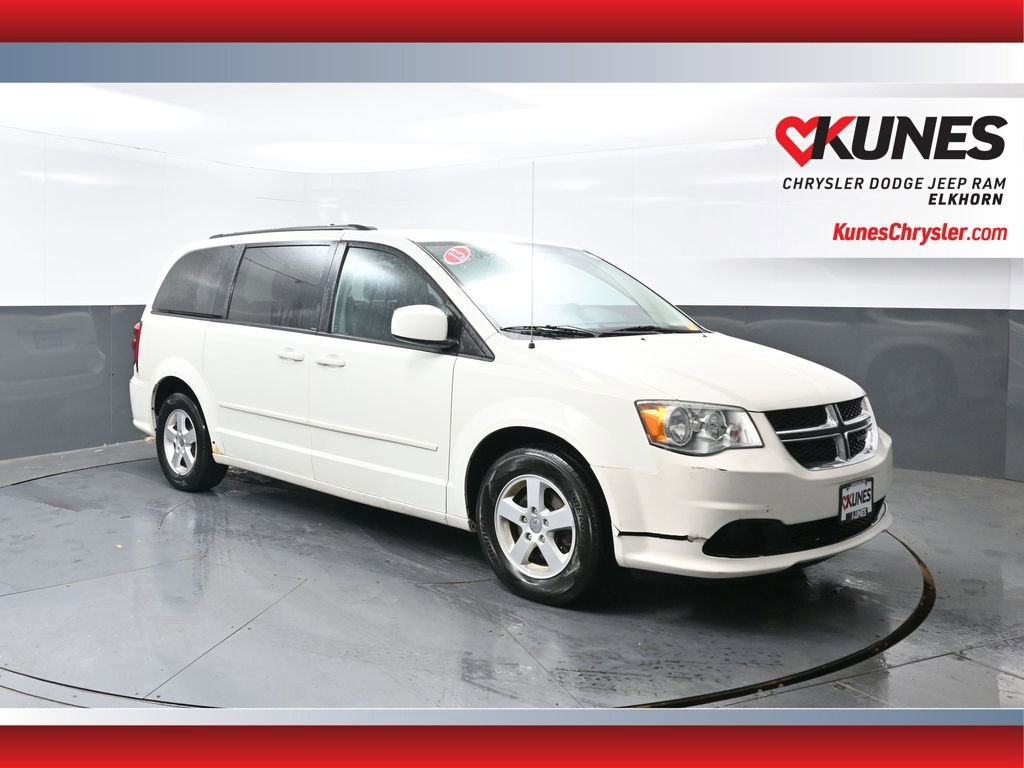 Used 2013 Dodge Grand Caravan SXT image 1