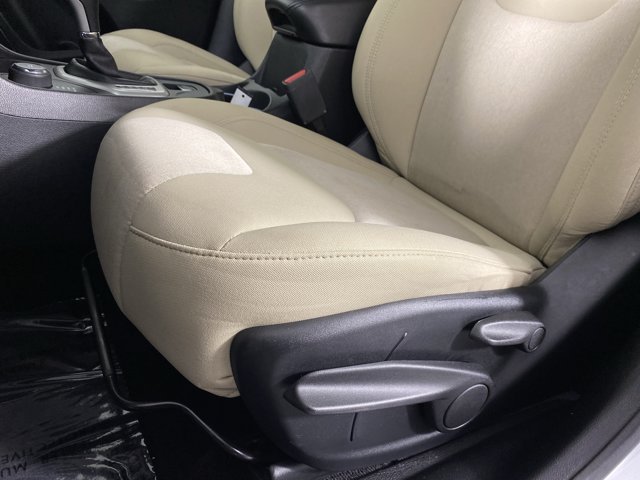 Used 2017 Jeep Cherokee Sport AWD/4WD image 15