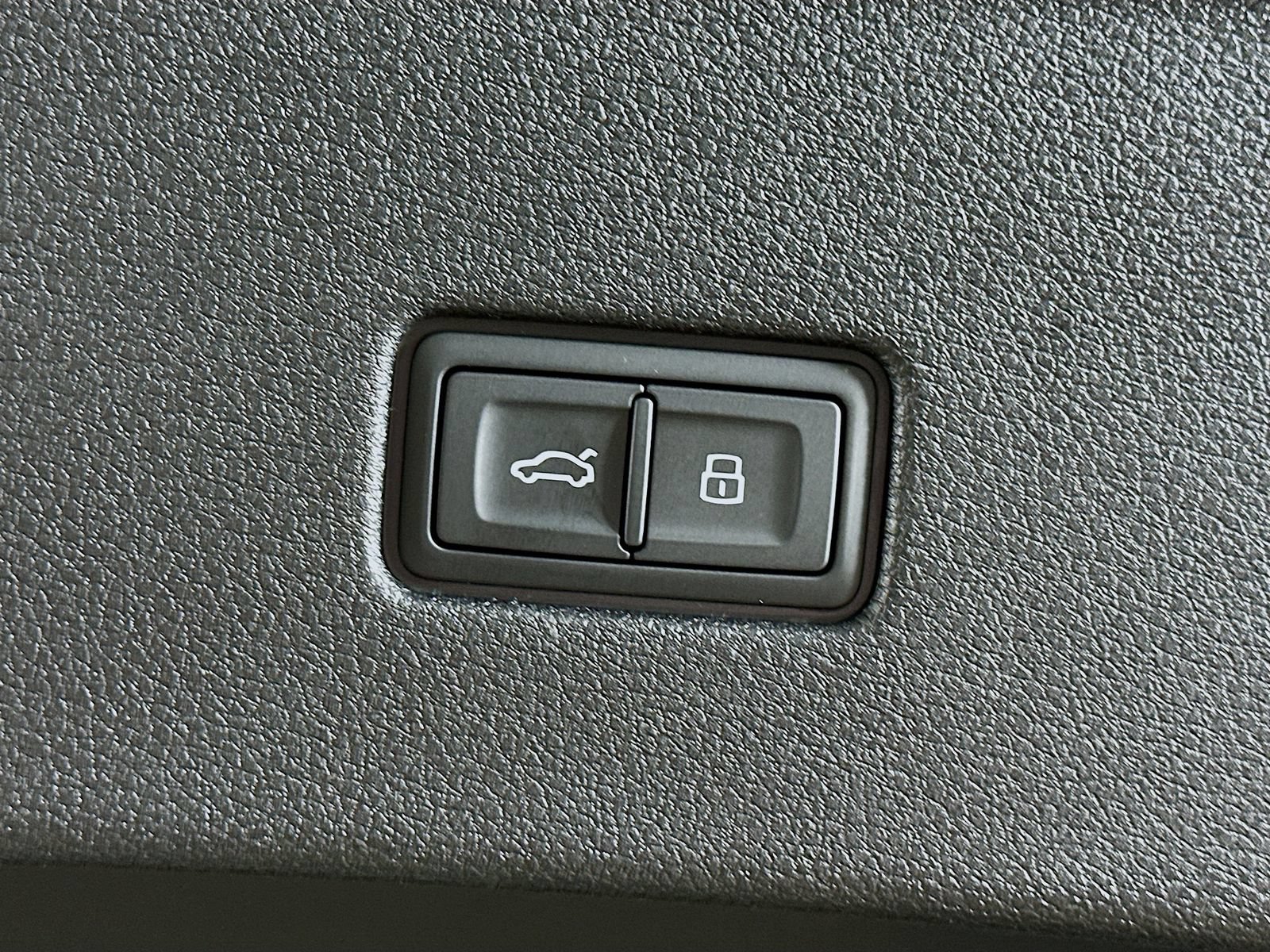 New 2026 Audi Q8 Premium Plus AWD/4WD image 40