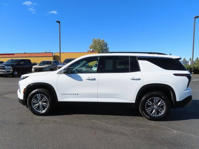 Used 2025 Chevrolet Traverse LT AWD/4WD image 4