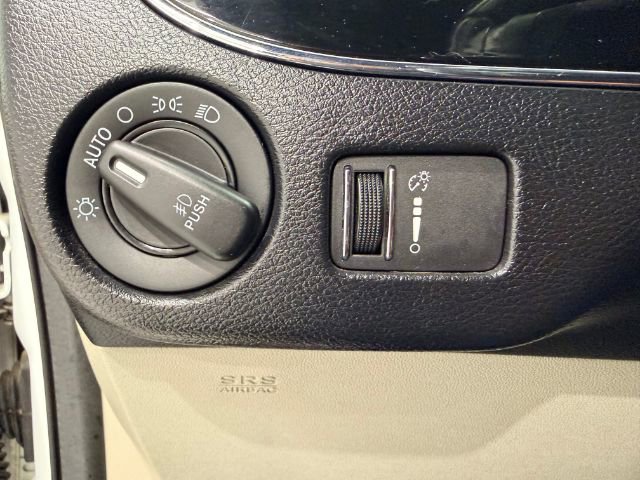 Used 2017 Dodge Grand Caravan SXT image 23