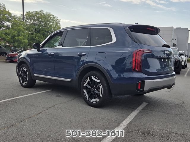 Used 2025 Kia Telluride S AWD/4WD image 3
